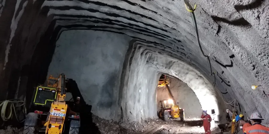 Analyse géotechnique pour tunnels en sols mous à Nanterre